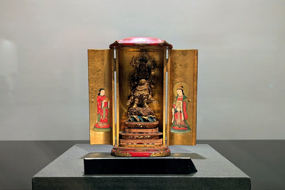 こういう小さくて厨子入りの仏像が持ち歩き便利そうでいちばん「欲しい