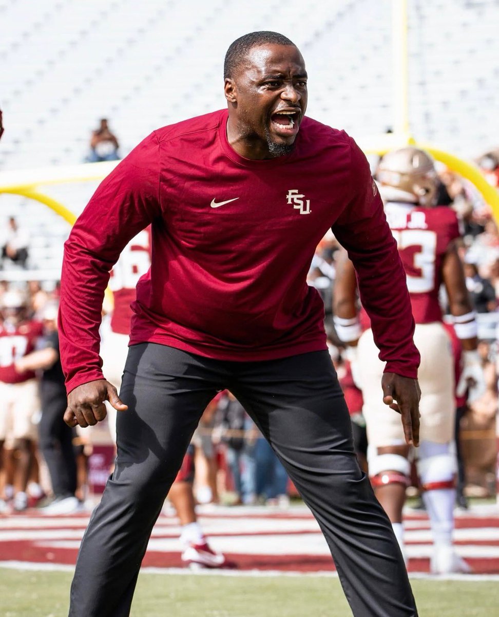 Frederrick Ford 2027 6’5 LB/DB/WR/BALLER tweet media