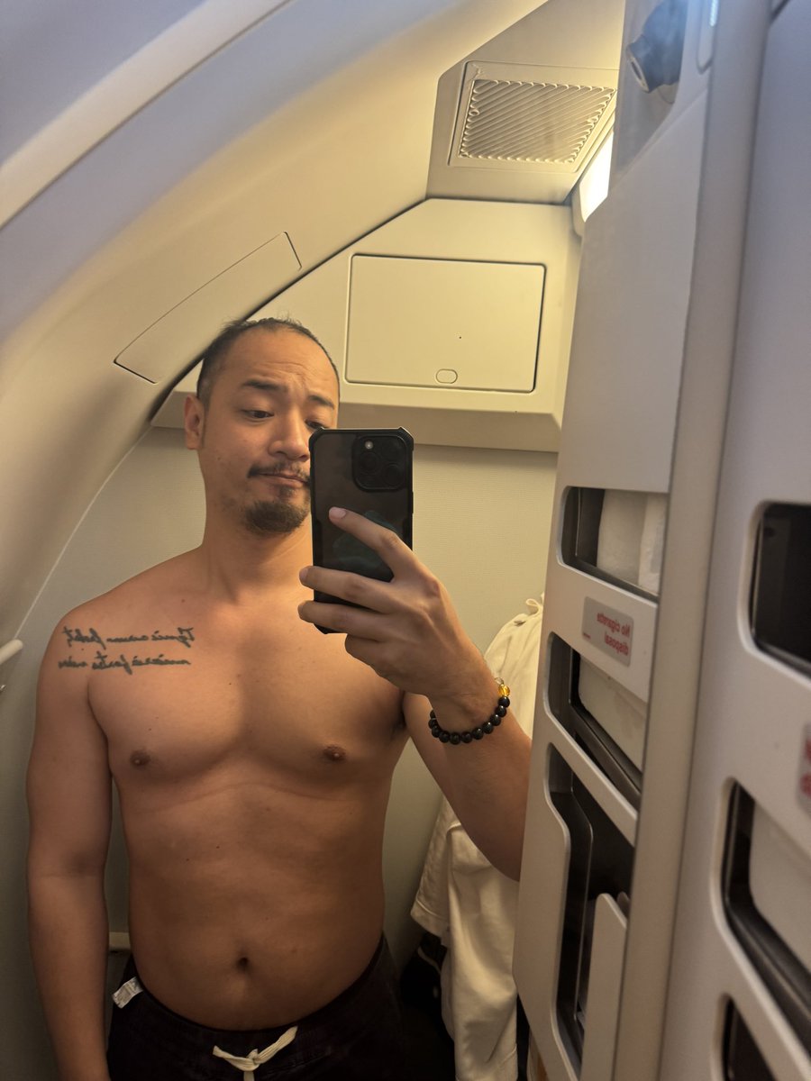 CharlesAames tweet media