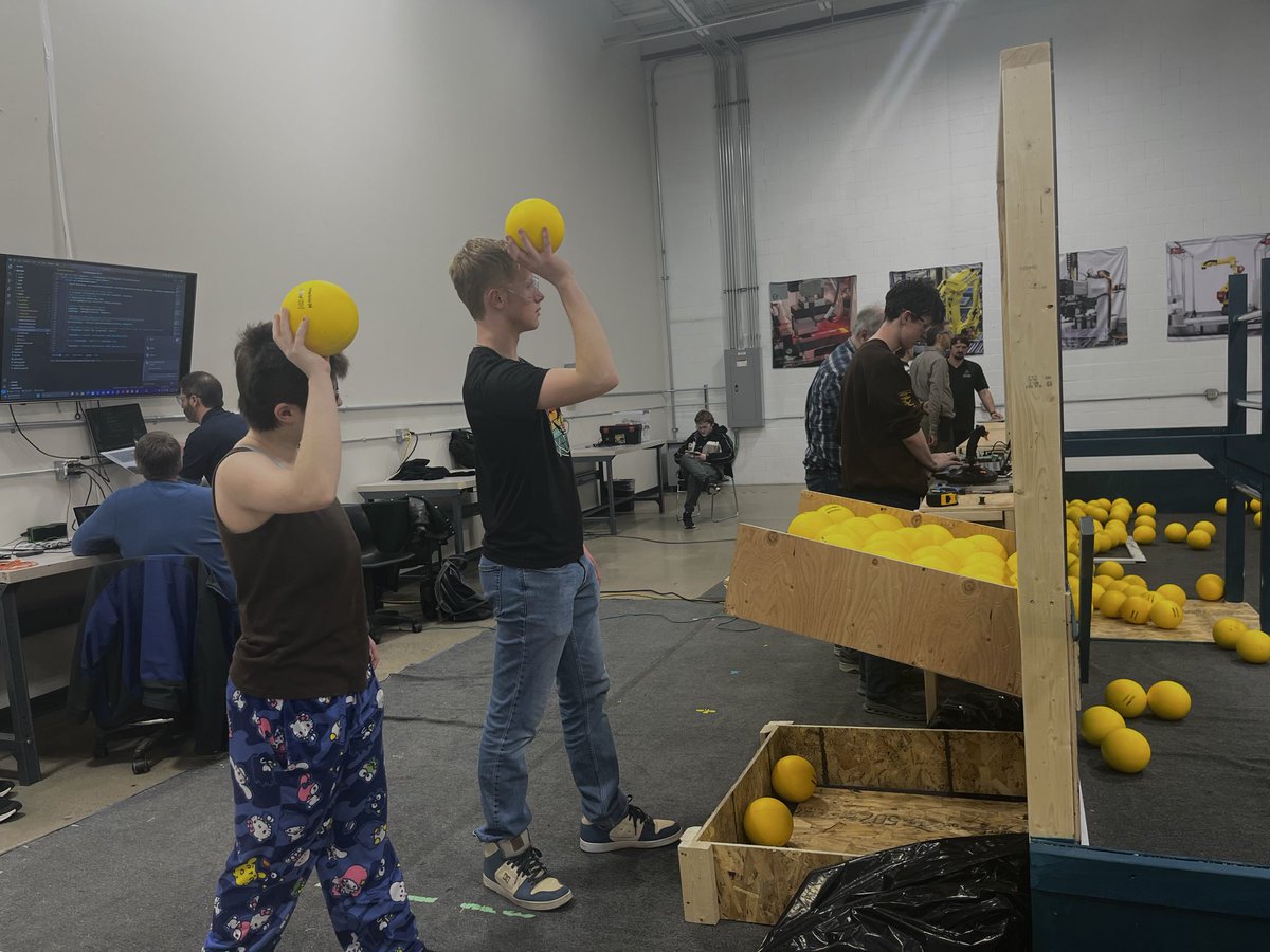 Data Bits tweet media