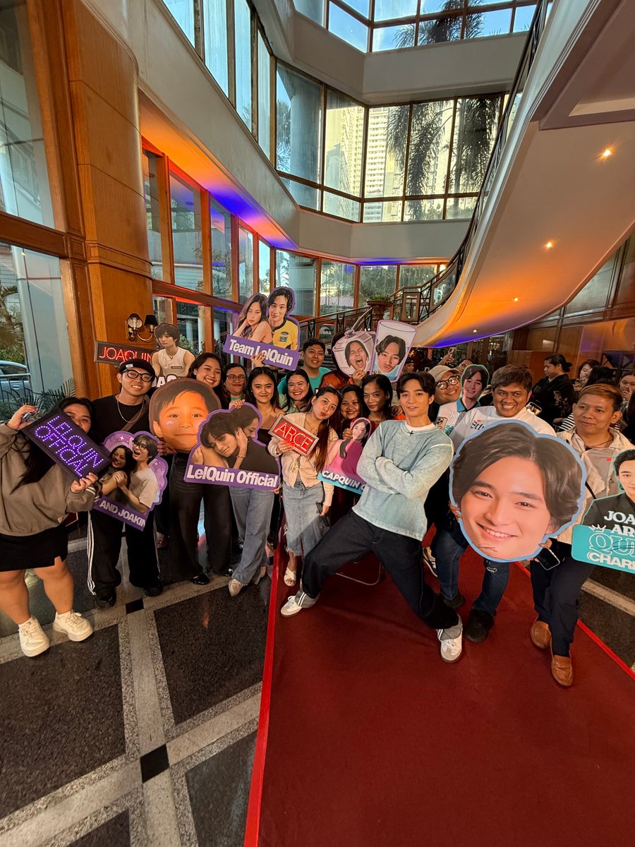 All out ang support ng fans nina Ashley at Joaquin! 💙💚✨

Ang aga n’yo gumising!

Tumutok na sa inyong telebisyon maging sa #UnangHirit livestream sa Facebook, TikTok at YouTube!

Araw-araw tumutok sa inyong pambansang morning show kung saan laging una ka– #UnangHirit