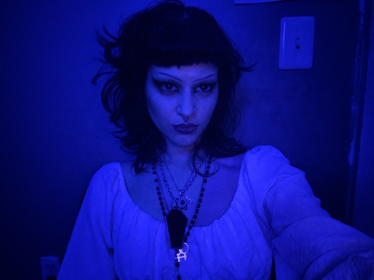 ARI pARTi ⚢ 👁️ tweet media