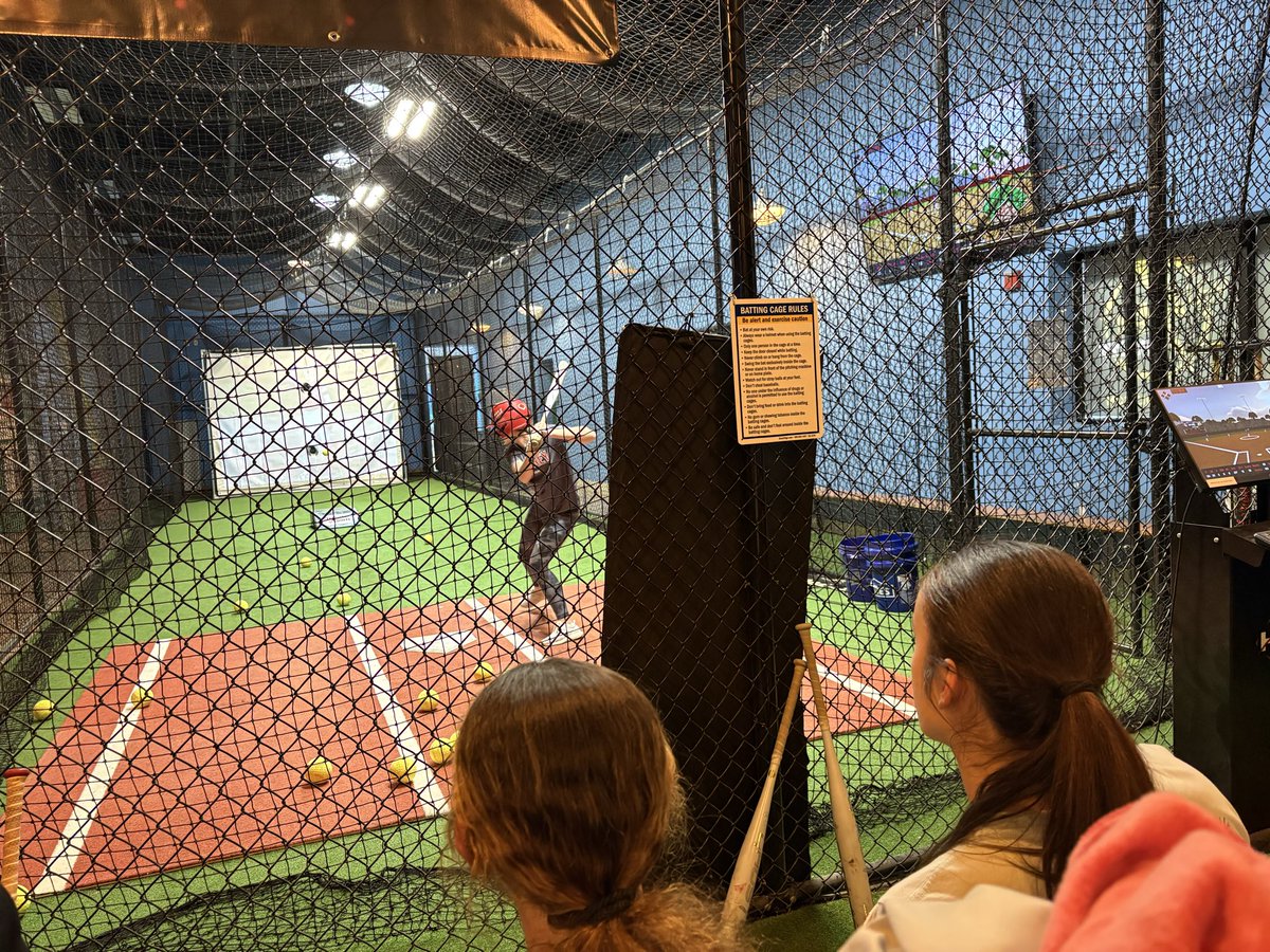 Dulaney HS Softball tweet media
