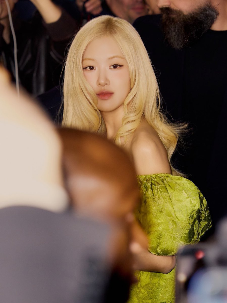 THIS SHOT OF ROSÉ????