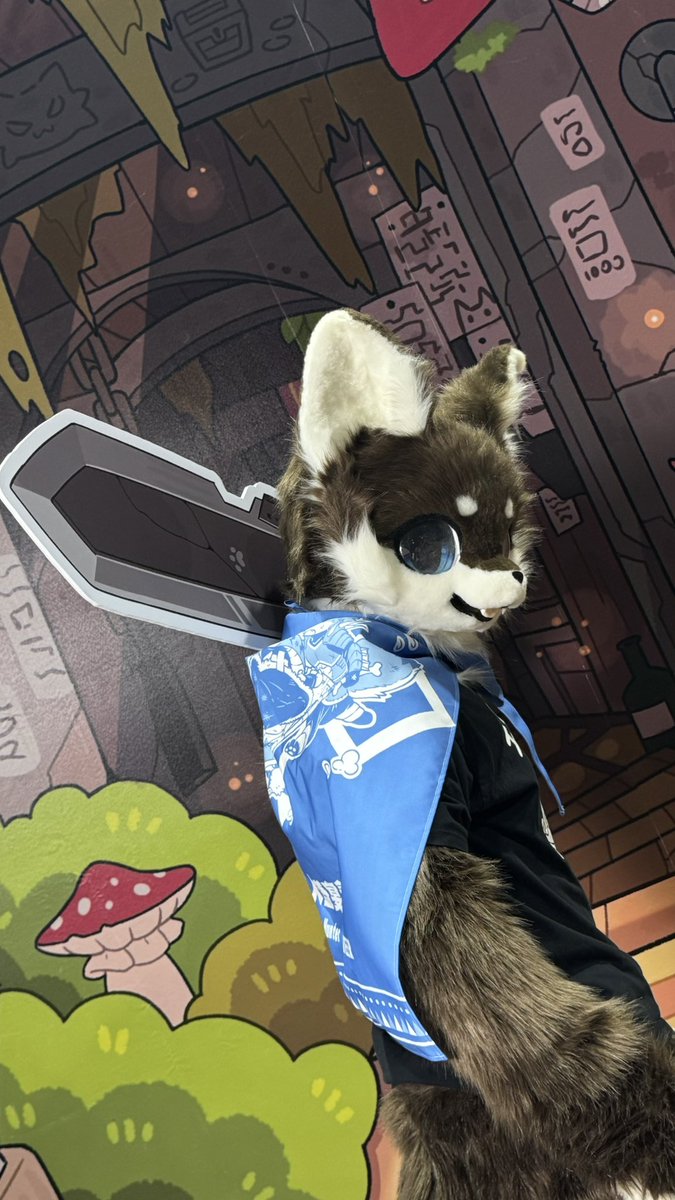 LittleWolf0221's tweet photo. 「嘿！要去地下城探險嗎？」

#FursuitEveryday #FurryTeaParty2026 https://t.co/eVhKGkFnQ4