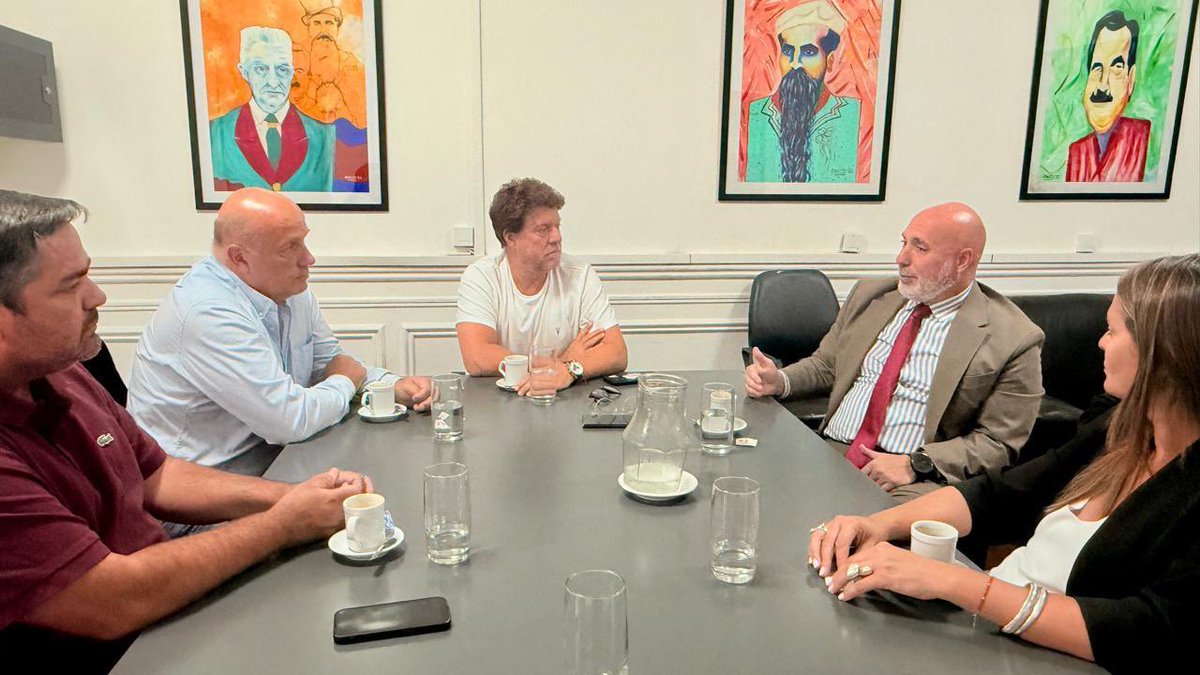 Diego R Garciarena tweet media