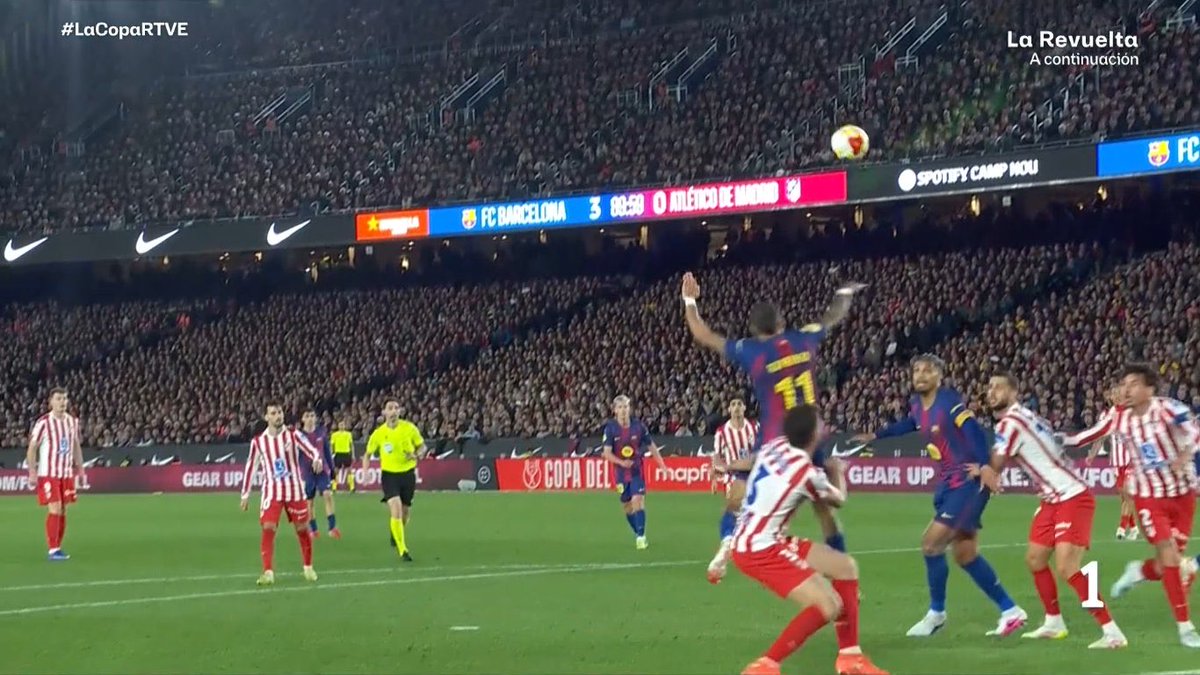 باكو tweet media