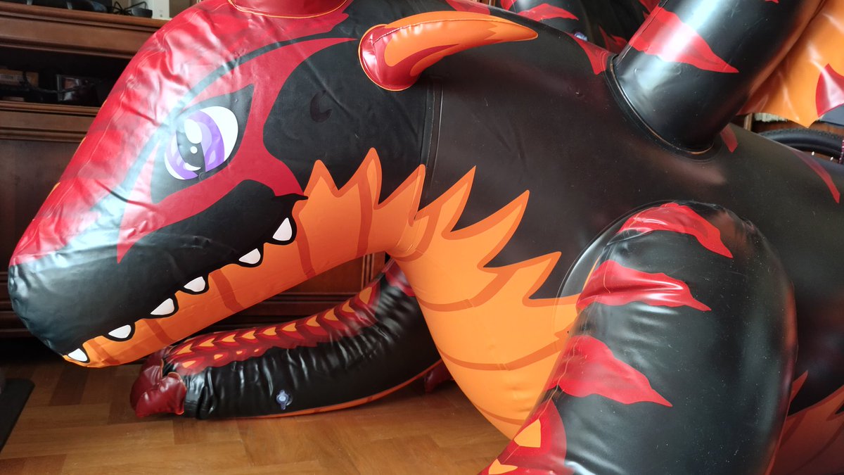 Grimatronic tweet media