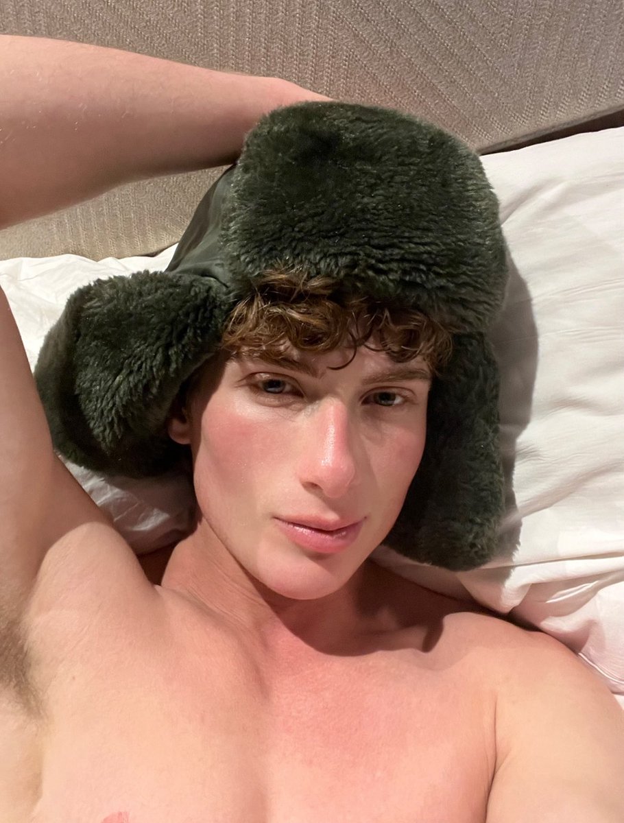 noahwaybabes's tweet photo. the boy                                the pussy https://t.co/eUR1yo8Efx