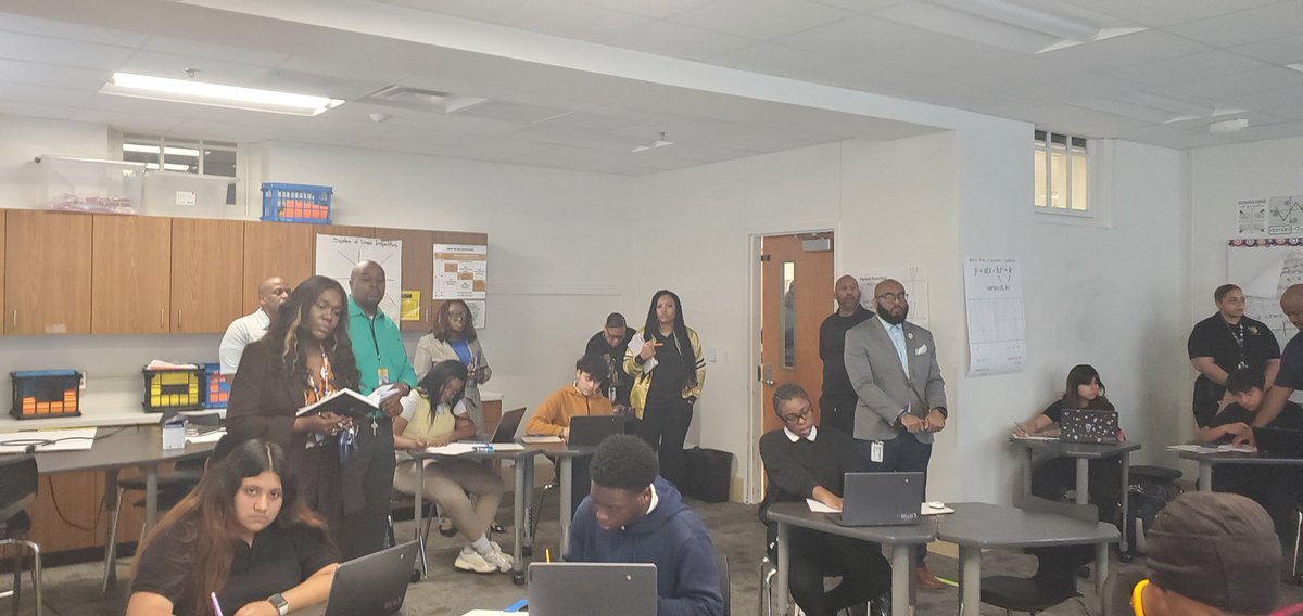 Ms. Jennifer Jones tweet media