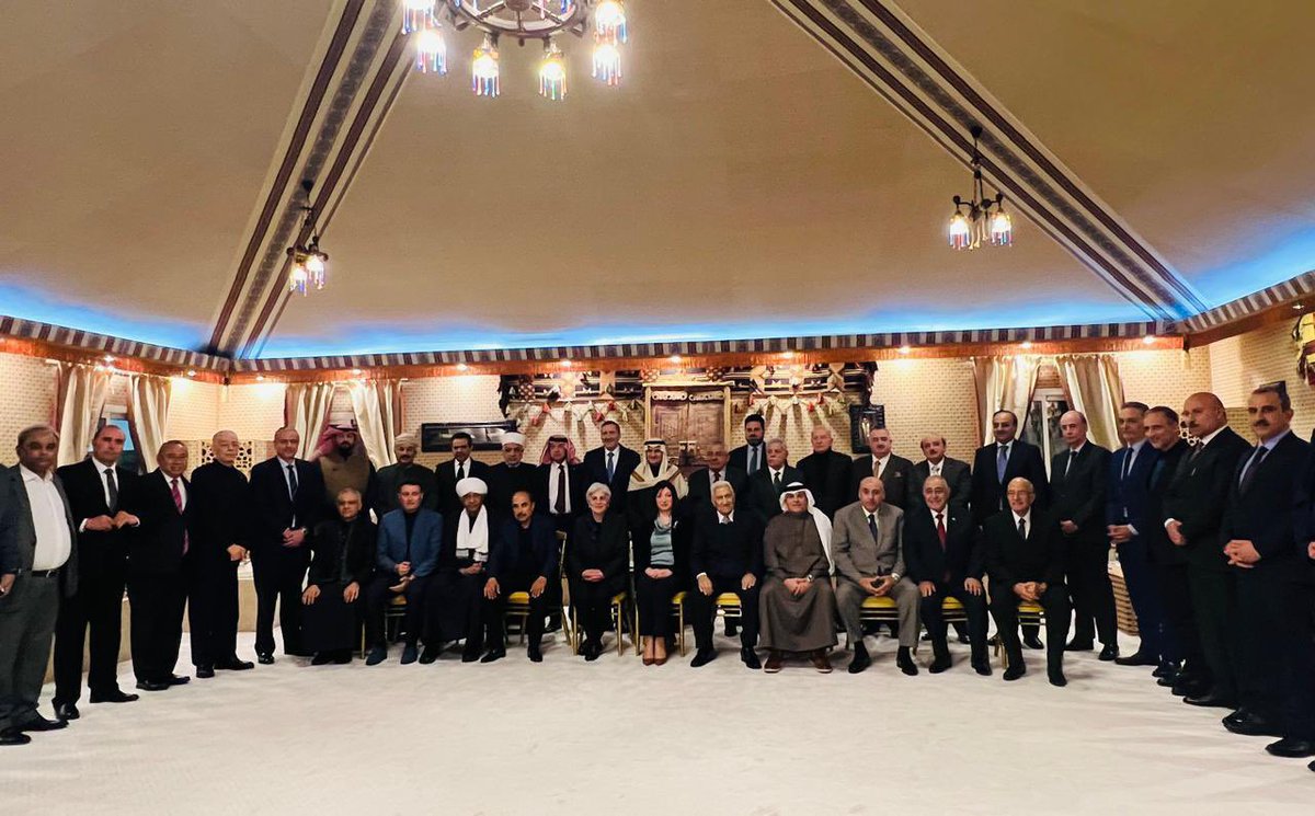 KSAembassyJO's tweet photo. سمو السفير منصور بن خالد بن فرحان آل سعود يقيم مأدبة إفطار رمضانية حضرها عدد من كبار الشخصيات والمسؤولين في الأردن وسفراء الدول العربية والإسلامية يتقدمهم أصحاب الدولة رؤساء الوزراء السابقين https://t.co/KkecIL2xoE