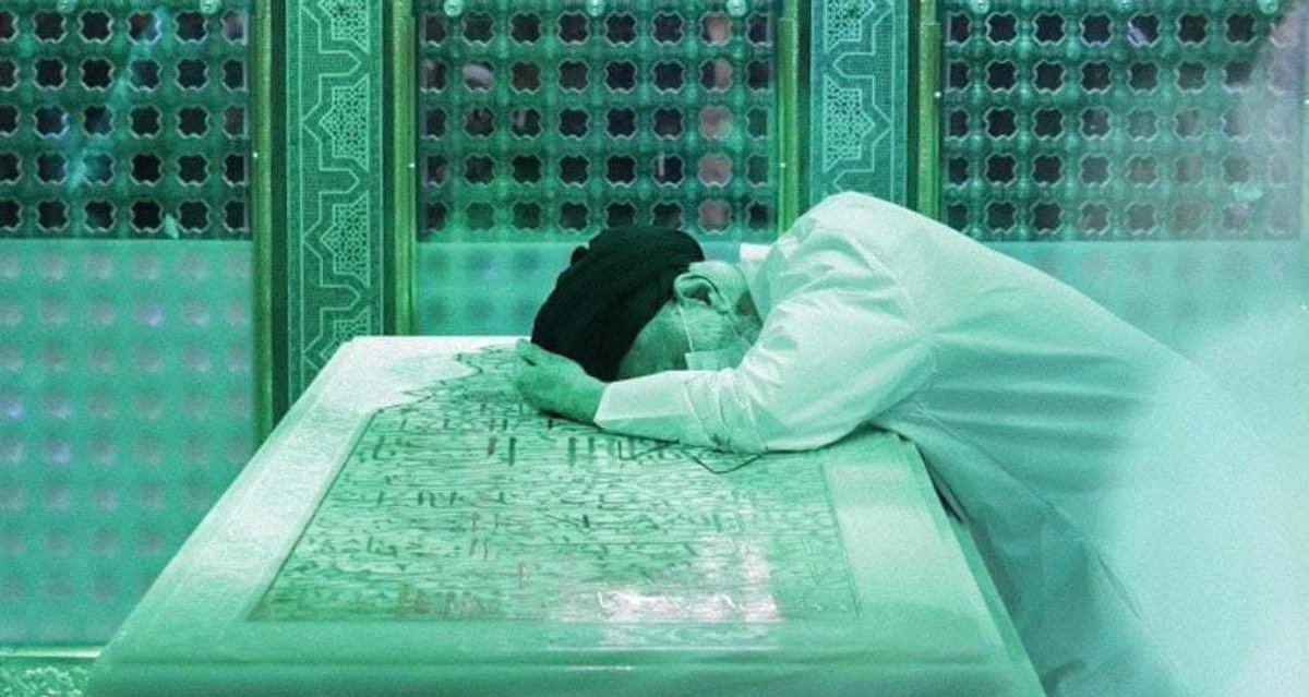 _sayedbasel's tweet photo. سَيَستريحُ الجَسَدُ الطَّاهِر بِجِوارِ جَدِّهِ الرِّضا .

تَليقُ بِكَ يا إمامَنا . https://t.co/8lWdImJErv