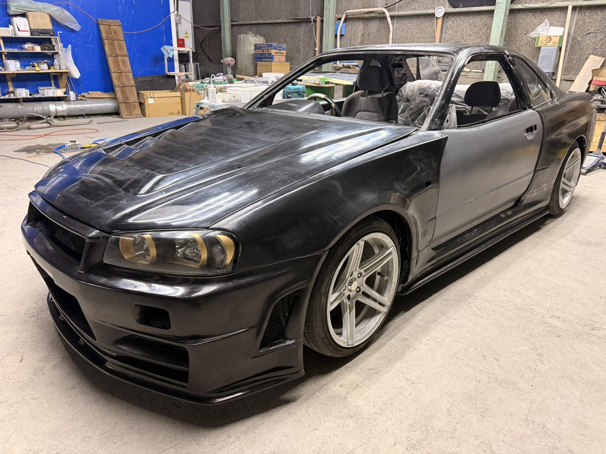 FreedomDesignJP's tweet photo. R34 GTT 書類有り　未完成のプロジェクトカー　販売中　GTRボディキットFDJ https://t.co/5RxyiGKSNY