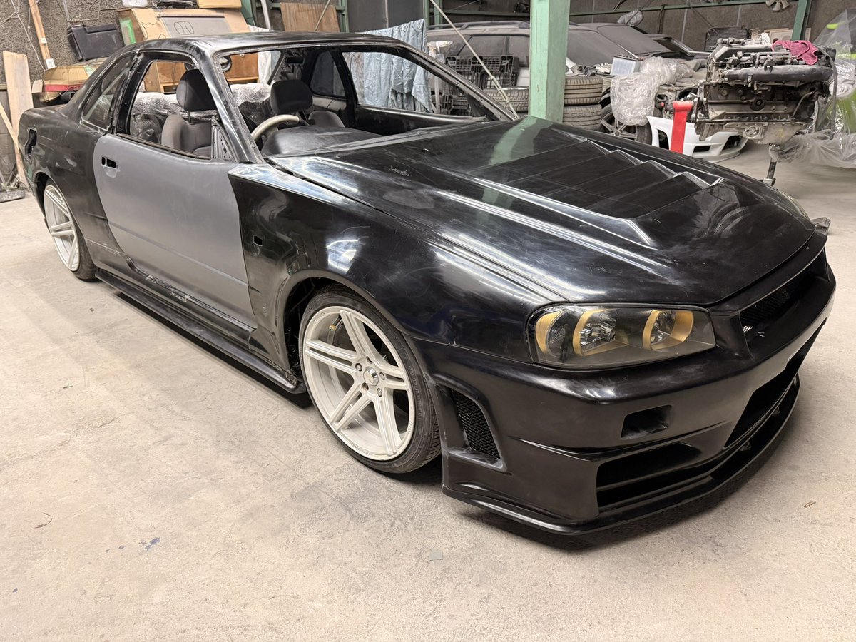 FreedomDesignJP's tweet photo. R34 GTT 書類有り　未完成のプロジェクトカー　販売中　GTRボディキットFDJ https://t.co/5RxyiGKSNY