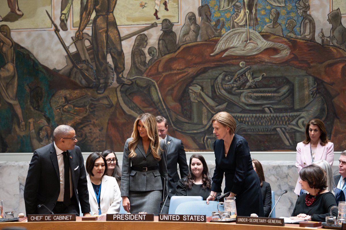 Office of the First Lady tweet media