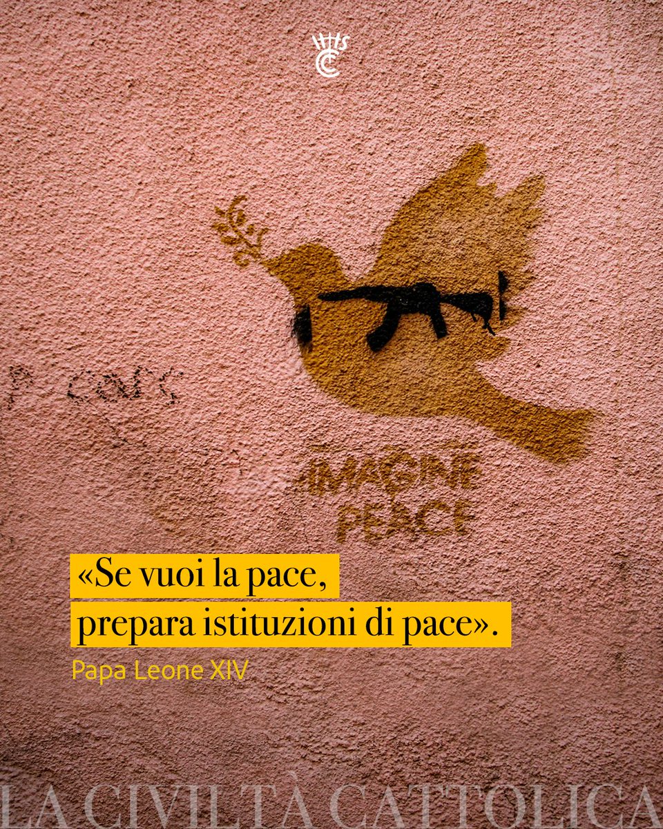 🕊️ «𝐒𝐞 𝐯𝐮𝐨𝐢 𝐥𝐚 𝐩𝐚𝐜𝐞, 𝐩𝐫𝐞𝐩𝐚𝐫𝐚 𝐢𝐬𝐭𝐢𝐭𝐮𝐳𝐢𝐨𝐧𝐢 𝐝𝐢 𝐩𝐚𝐜𝐞»
Per #papaLeoneXIV, «non si tratta solo di istituzioni politiche, nazionali o internazionali, ma è l’insieme delle istituzioni – educative, economiche, sociali – ad essere chiamato in causa». La