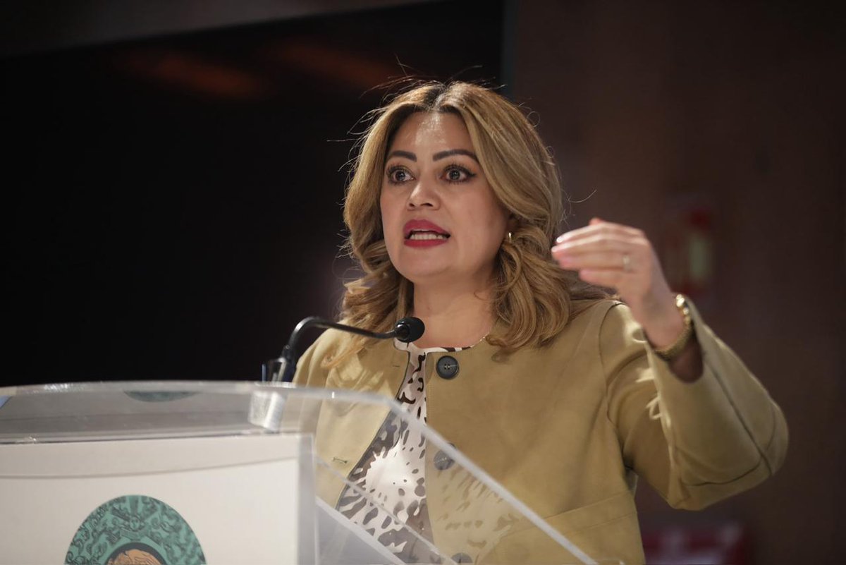 📌 En el Diálogo Rumbo a las Reformas a la Ley de Derechos de Autor, la dip.<a href="/Karina_Rojo_P/">Ana Karina Rojo Pimentel</a> reiteró la apertura del PT para construir una reforma con su participación.

✅ Destacó la importancia de los parlamentos abiertos y la transparencia en el proceso legislativo.
✅ Subrayó