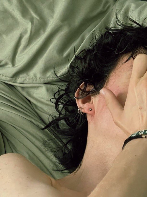 twerklamm's tweet image. Finn let’s pierce our ears, get more tats &amp;amp; embrace the alt lifestyle that’s deep inside in you❤️ ❤️❤️❤️❤️❤️❤️