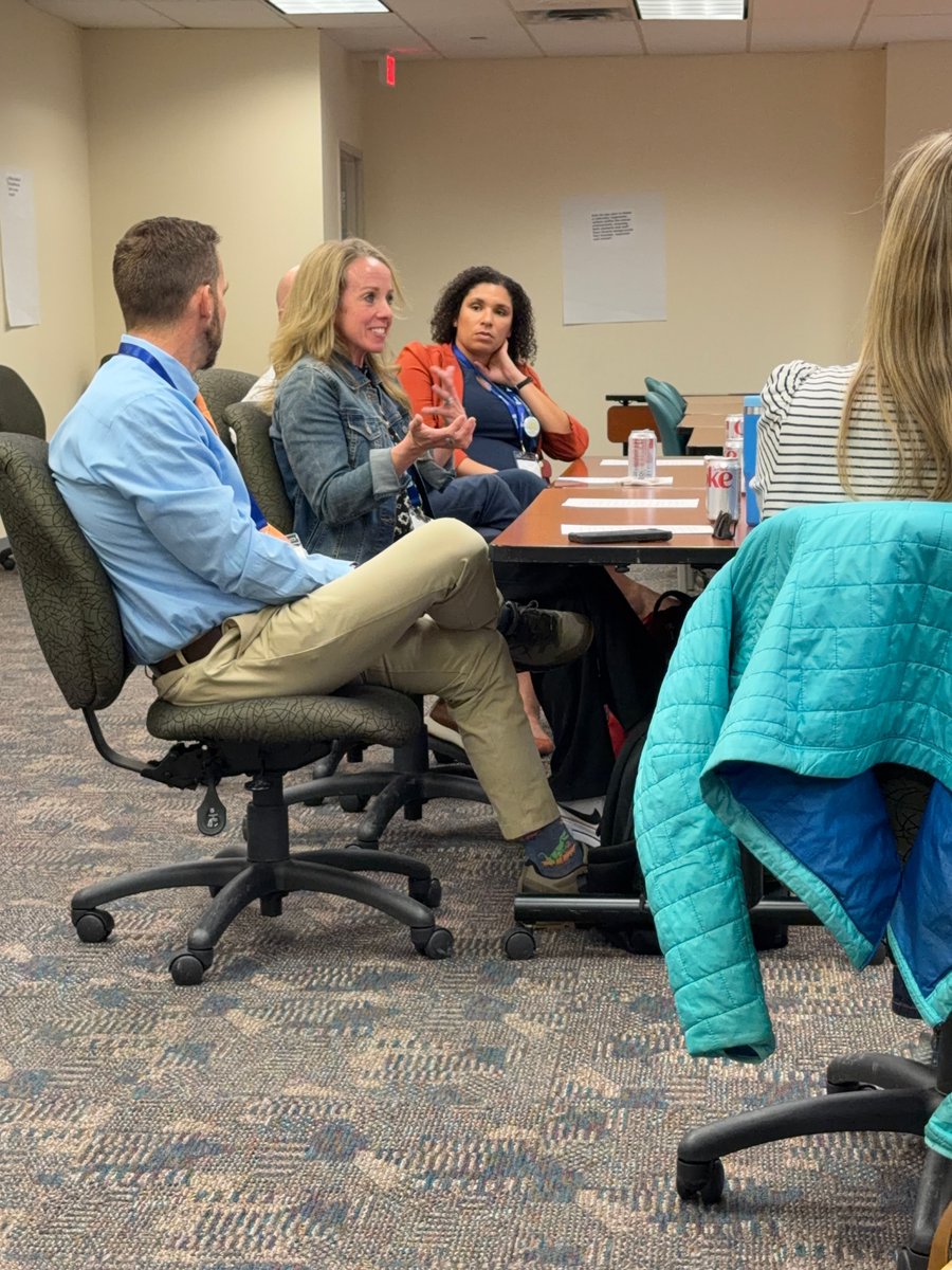MESPAprincipals's tweet photo. Great conversations at our MESPA aspiring principals panel!
Experienced APs and principals shared honest advice and real insights with future school leaders preparing for the next step.
Thanks to our amazing panelists and everyone who joined us! #MESPA #EdLeadership https://t.co/aSzB4dQGHG