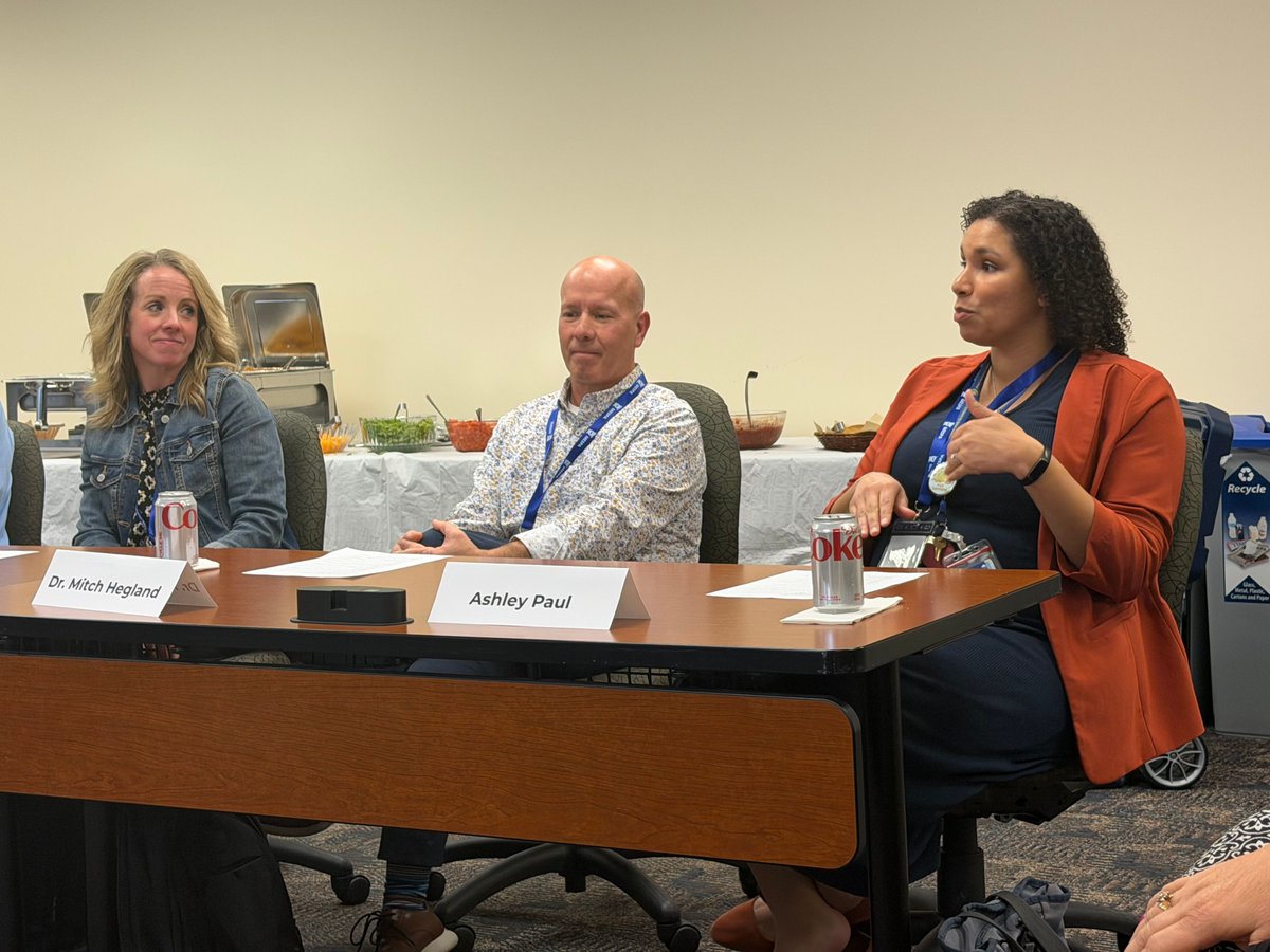 MESPAprincipals's tweet photo. Great conversations at our MESPA aspiring principals panel!
Experienced APs and principals shared honest advice and real insights with future school leaders preparing for the next step.
Thanks to our amazing panelists and everyone who joined us! #MESPA #EdLeadership https://t.co/aSzB4dQGHG