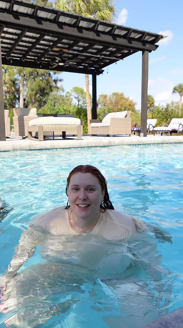 EmberSweets tweet media