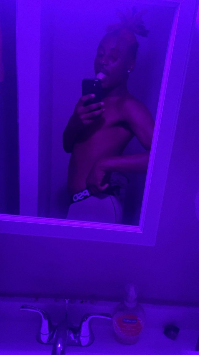 Lilkevv_'s tweet photo. I’m so sexc I needa eater😩 https://t.co/jGxtDVPdWu