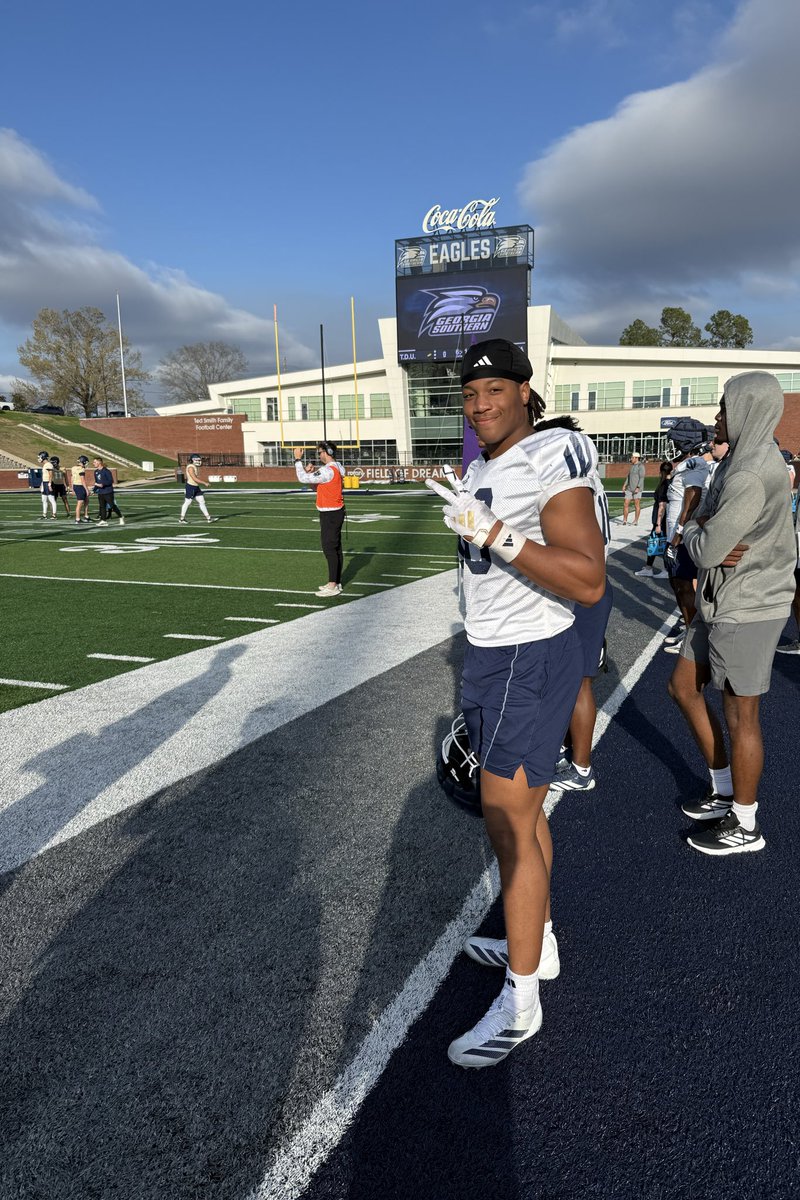 Riley Galpin tweet media