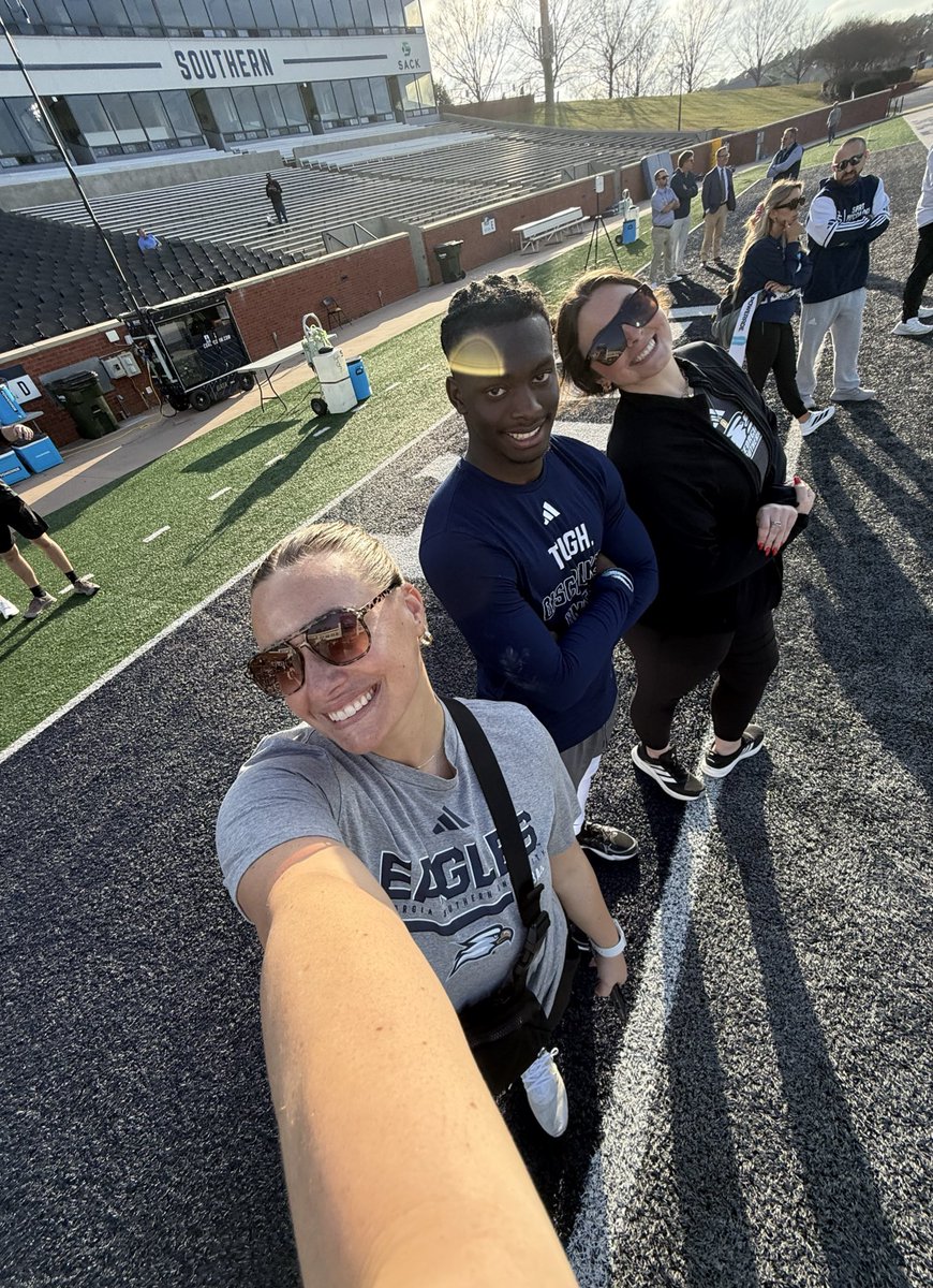 Riley Galpin tweet media