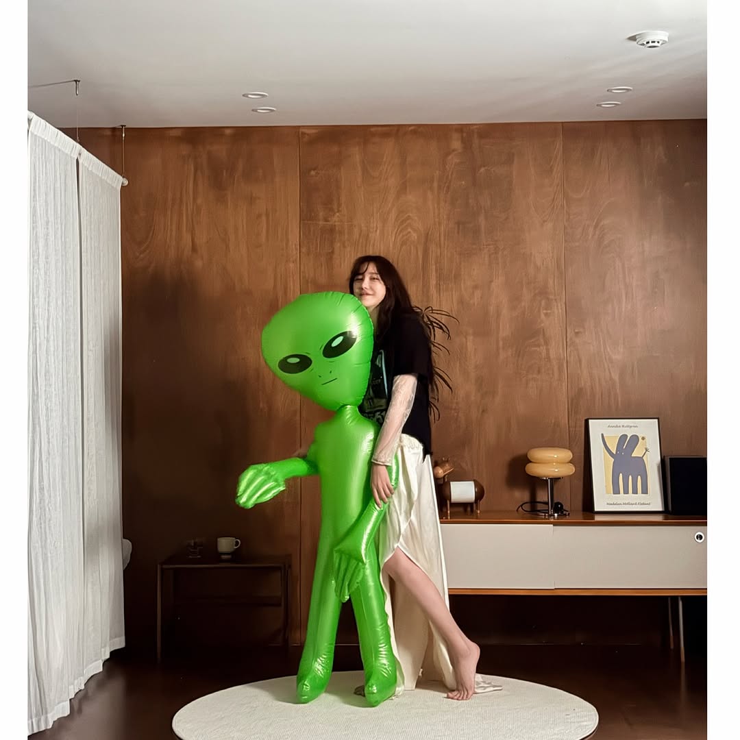 foreujiyeon's tweet photo. 260224 lee jiah #이지아 instagram update 👽
📸 e.jiah on instagram https://t.co/0OEjdSgAzb