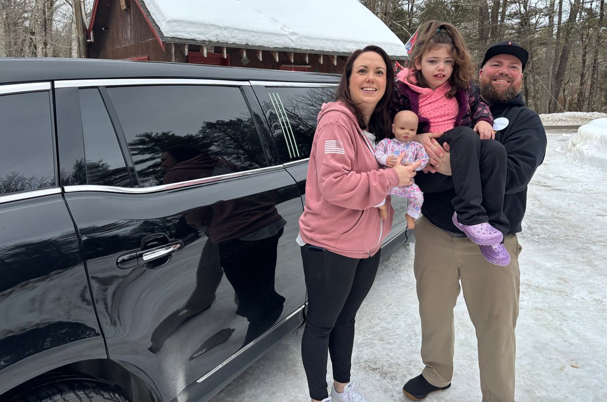 MakeAWishNH tweet media