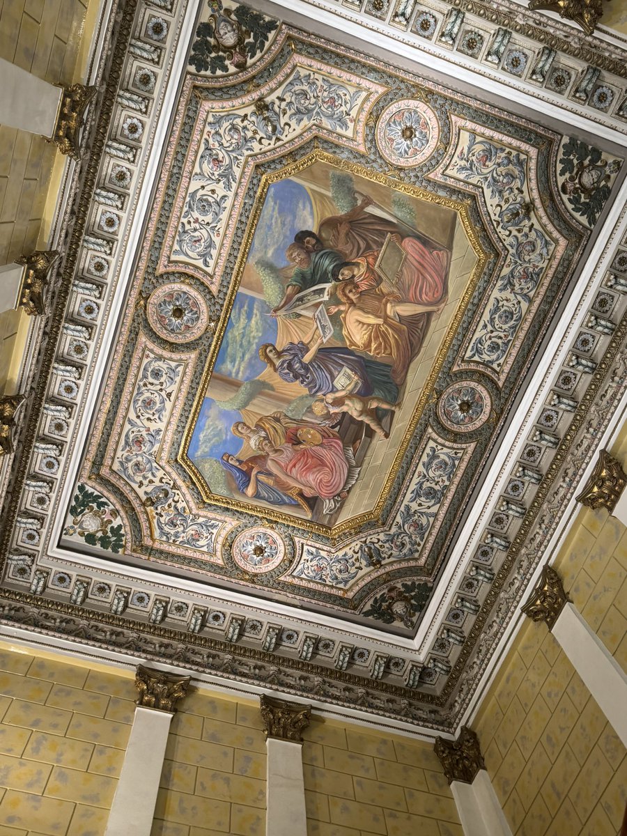 мики tweet media