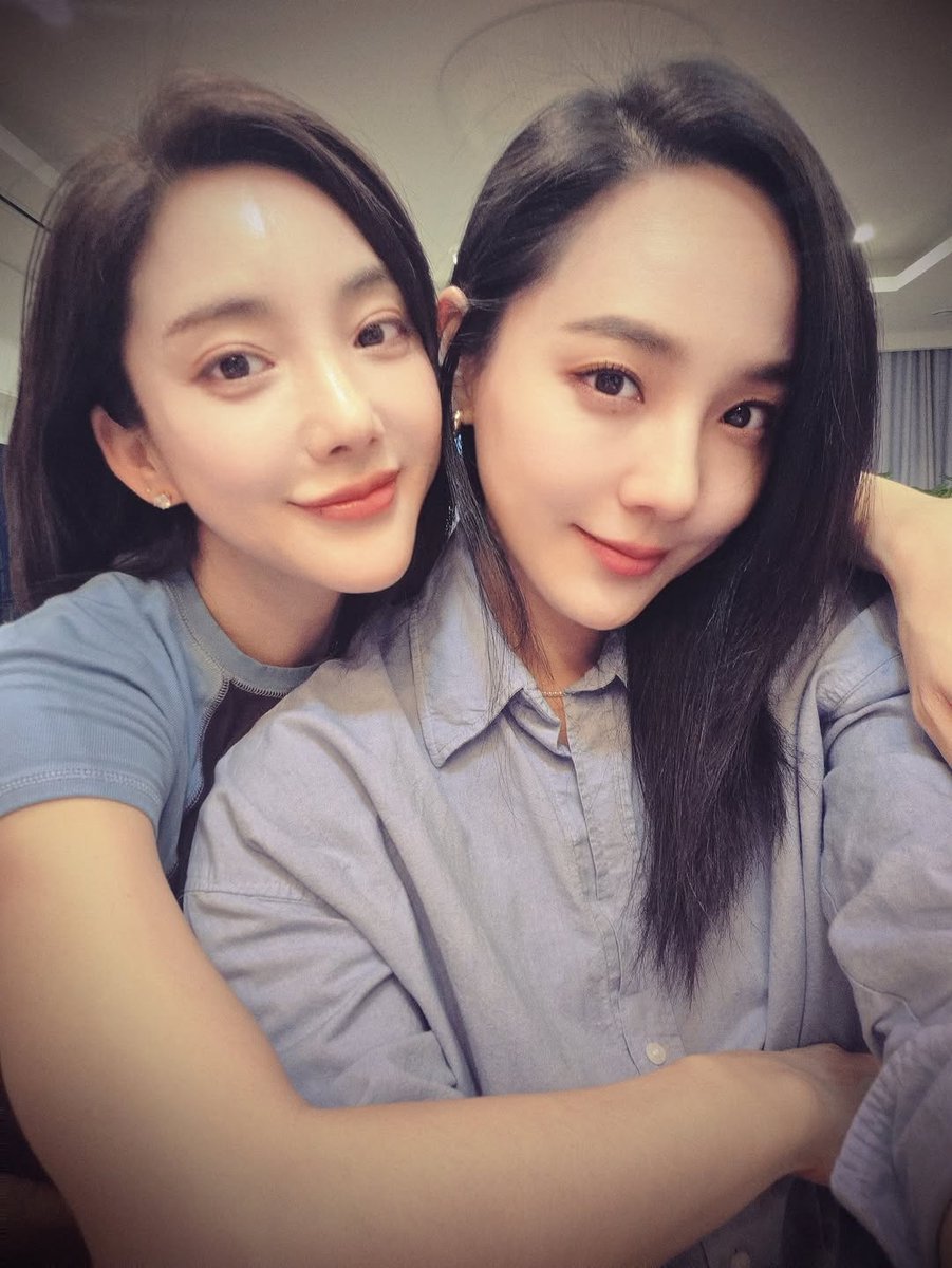 foreujiyeon's tweet photo. 260303 eugene #김유진 update with former S.E.S groupmate #Bada, who is wishing her a happy birthday 🥰💕
📸 bada0228 on instagram https://t.co/S8QmytYjAm
