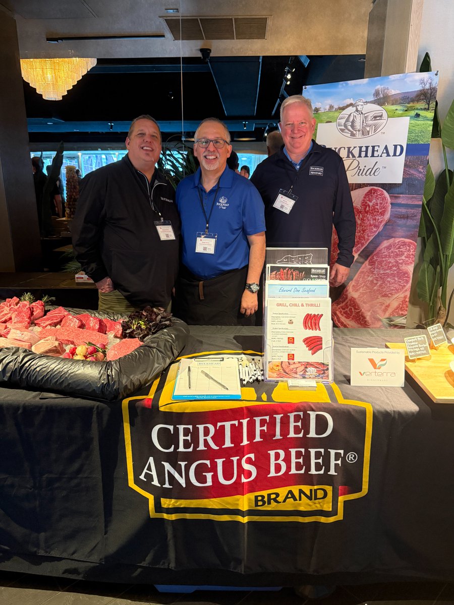 EdwardDonCo's tweet photo. Thank you to our local Sysco Specialty Company Partners for your participation during our 2026 Chicago Customer Showcase! Collaboration and opportunity were in the air. We could not have done the show without you. 🤩🌟

#DON #Sysco #FreshPoint #Buckhead #EuropeanImports #Chicago https://t.co/uM0OuHQ4Bb