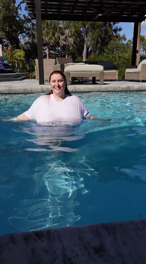 EmberSweets tweet media