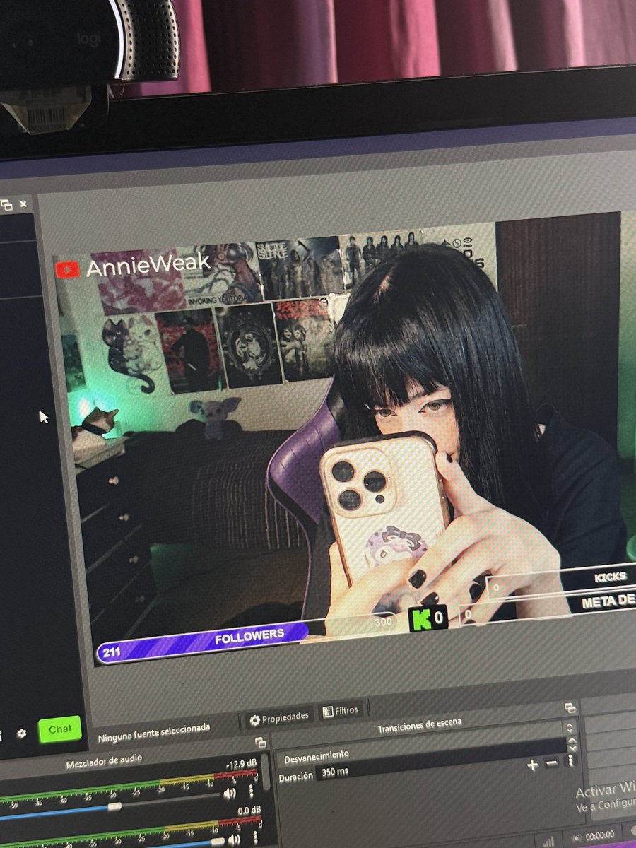 Annie🖤 tweet media