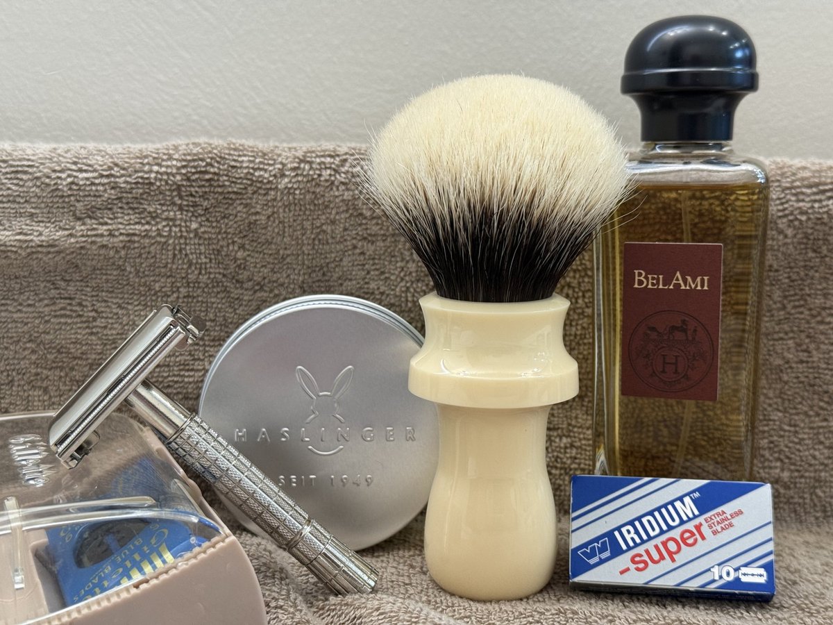 BadgerandBlade's tweet photo. Which shave brush did you use today? Arno Halberd Finest 2-band
https://t.co/SQYXfYS6fP
#ShavingBrush #WetShaving #ShavingGear #TraditionalShaving #ShavingSoap #DoubleEdgeRazor #MensGrooming #ShavingRoutine #ClassicShaving #BeardCare https://t.co/dXIqclih5F