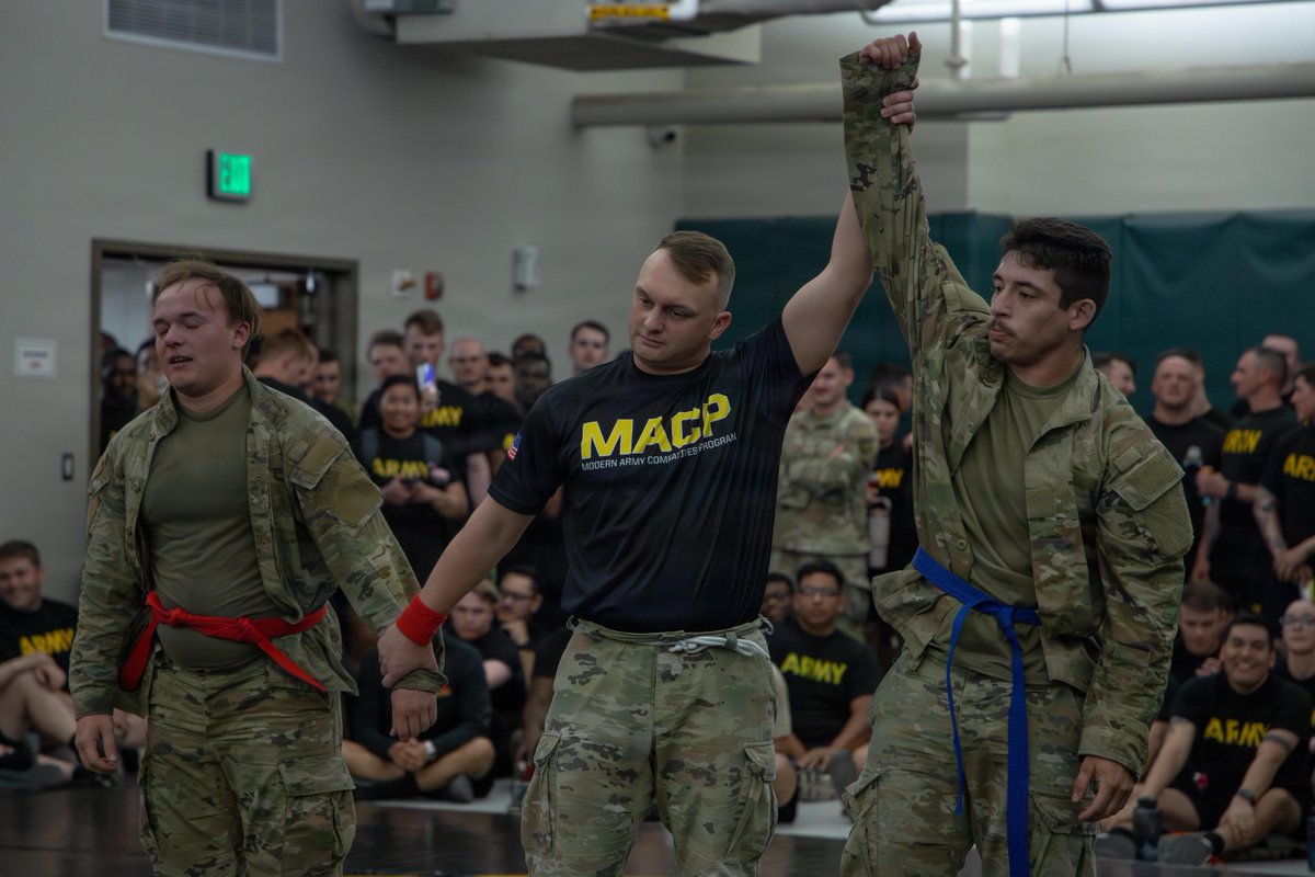 1stArmoredDiv's tweet photo. Current standings 🔥

The leaderboard stands:

🥇 Ready First – 32 points
🥈 Bulldog Brigade – 22 points
🥉 Iron Steel – 17 points

Each event strengthens cohesive teams, reinforces physical and mental readiness, and builds a culture of excellence across the division. https://t.co/Khekb6WxVg