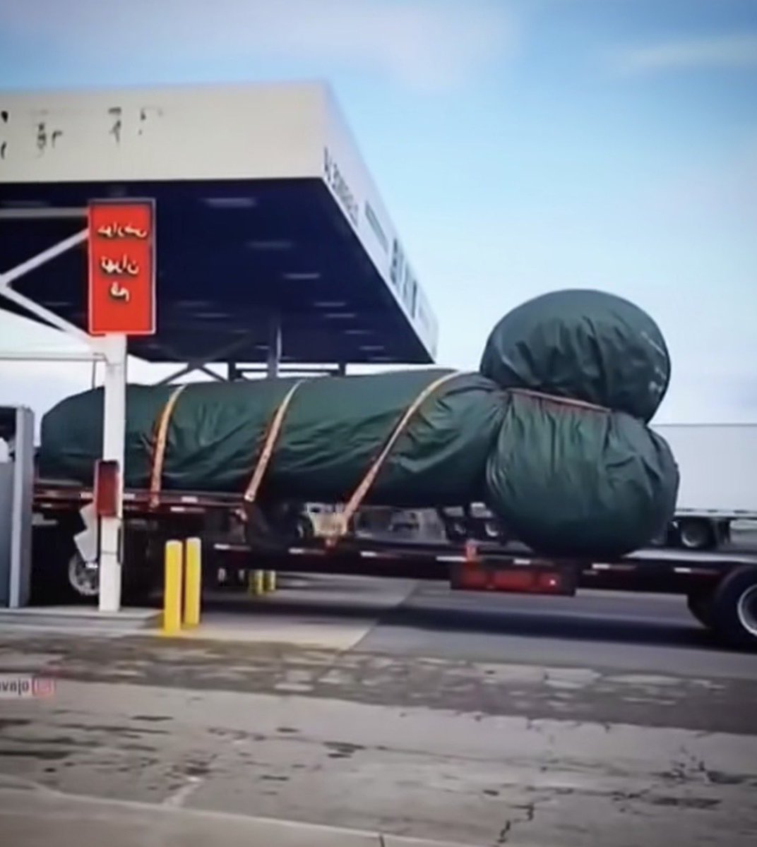 La nueva adquisición de los correistas para consolarse de lo que les está pasando por pillos.