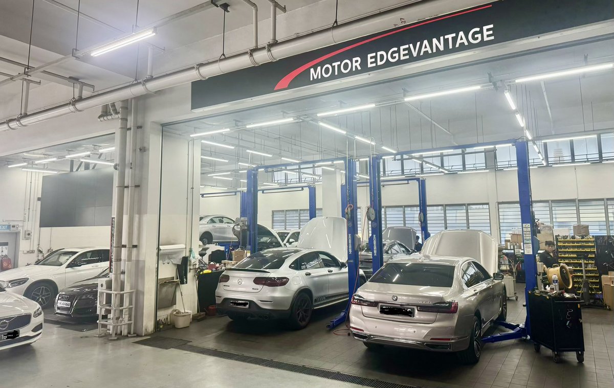 m_edgevantage's tweet photo. Discover #MotorEdgevantage: your premium solution for #MercedesBenz #BMW #Audi #Volvo #LandRover #Jaguar #Porsche care. Our dealer-trained technicians, armed with factory special tools and diagnostic testers, ensure superior service. 

https://t.co/x9DMayDlzI https://t.co/9bozgmFusZ