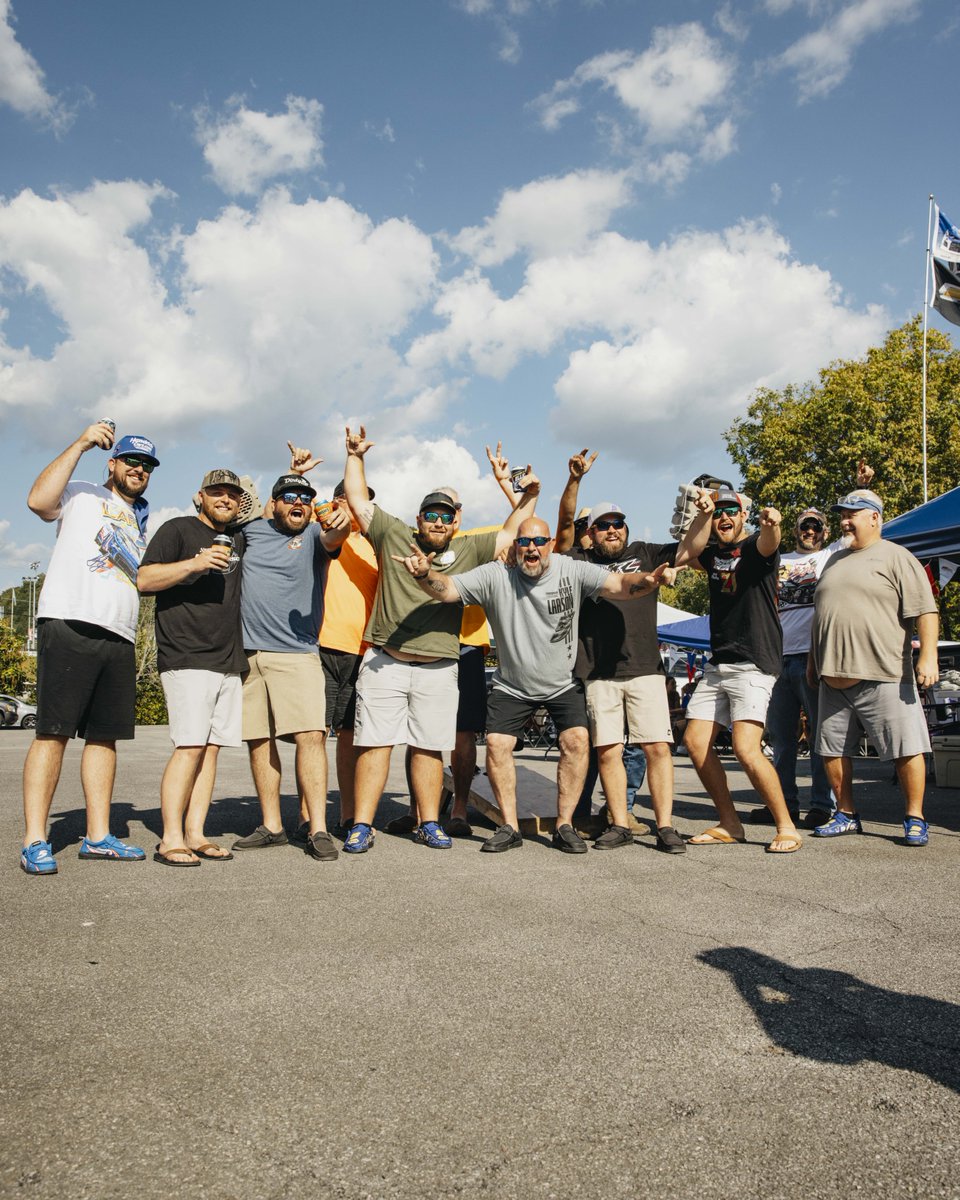 Bristol Motor Speedway tweet media