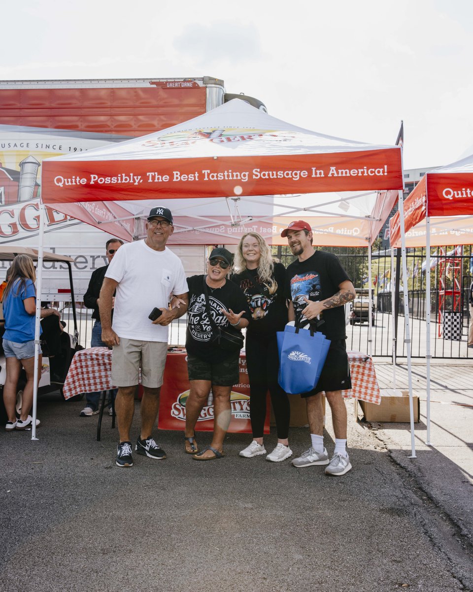 Bristol Motor Speedway tweet media