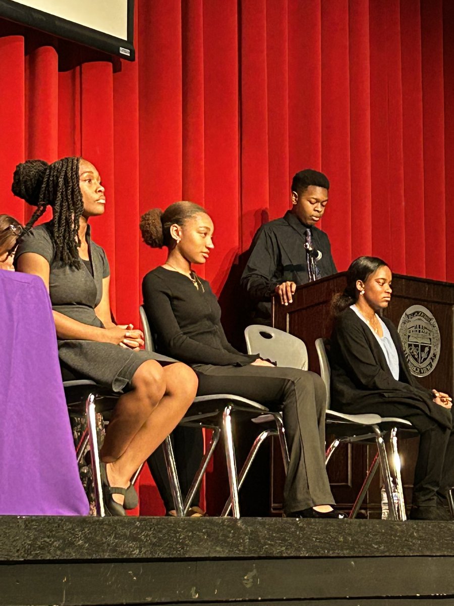 Ridge View High School: A Med Pro Magnet tweet media