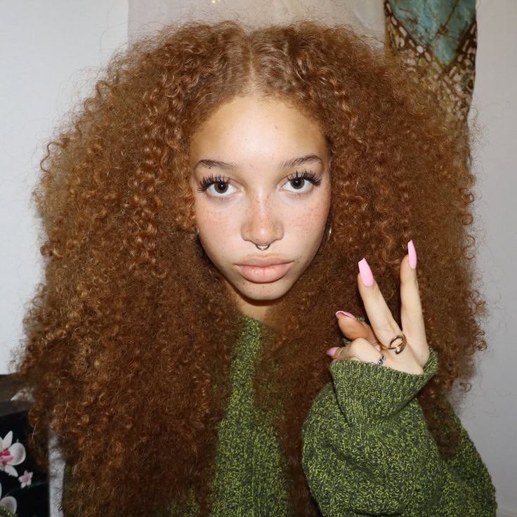 phoenix_marvel1's tweet photo. no shade a black Jean Grey wouldโve ate #gingercide https://t.co/M24G4iUaWv
