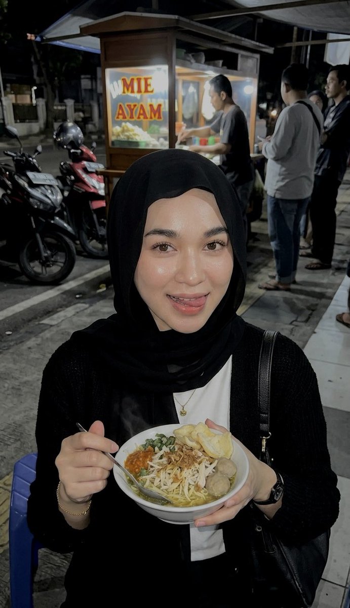 tepungkanj's tweet photo. mieayam 🤤 https://t.co/C5zXjprAeN