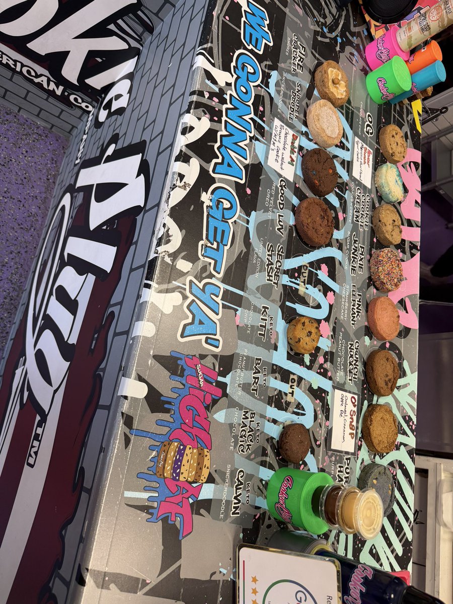 MAUDJACK's tweet photo. The Cookie Plug 🍪🔌 #CookiePlug https://t.co/vLhtPNeVof