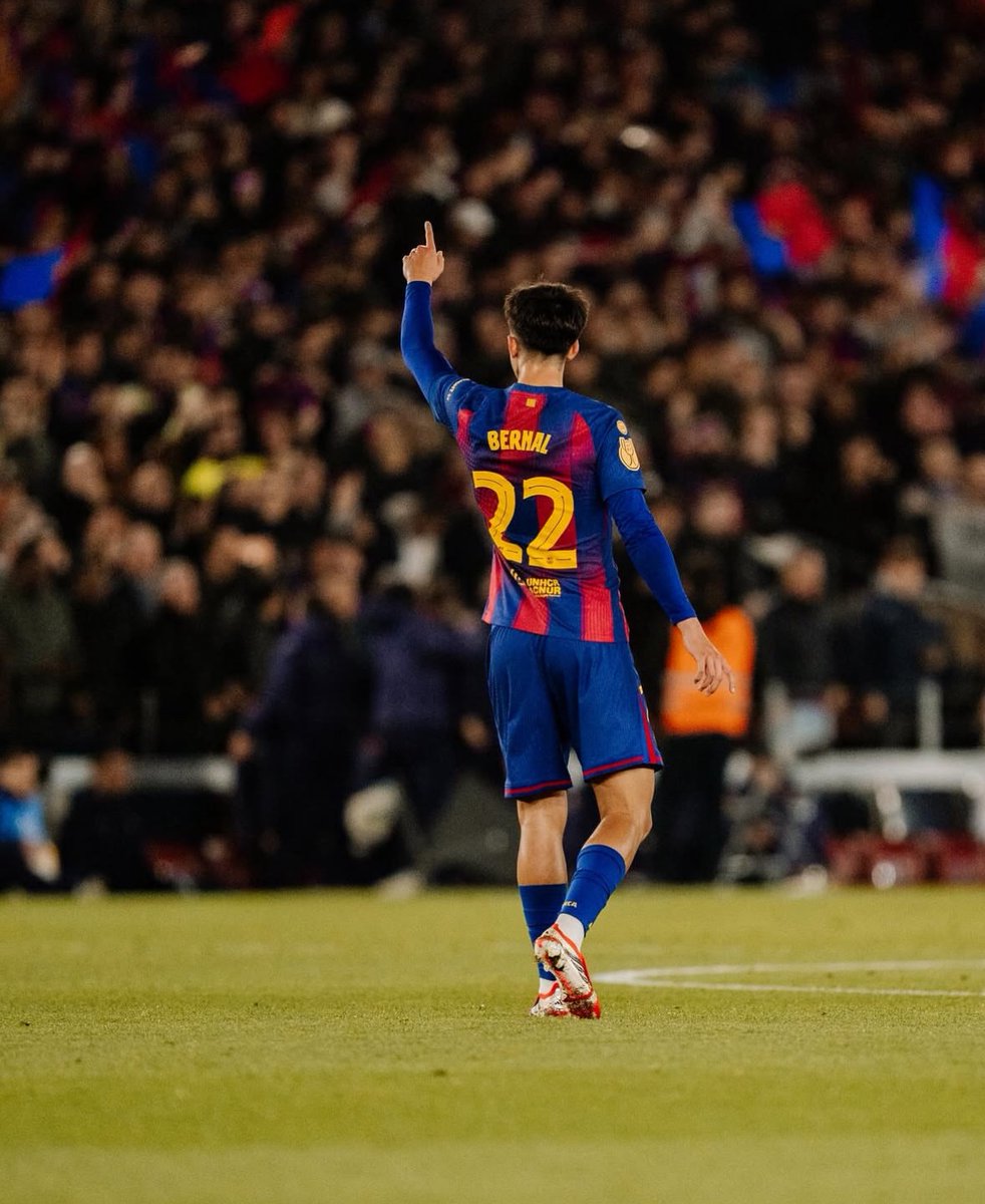 FCB World tweet media