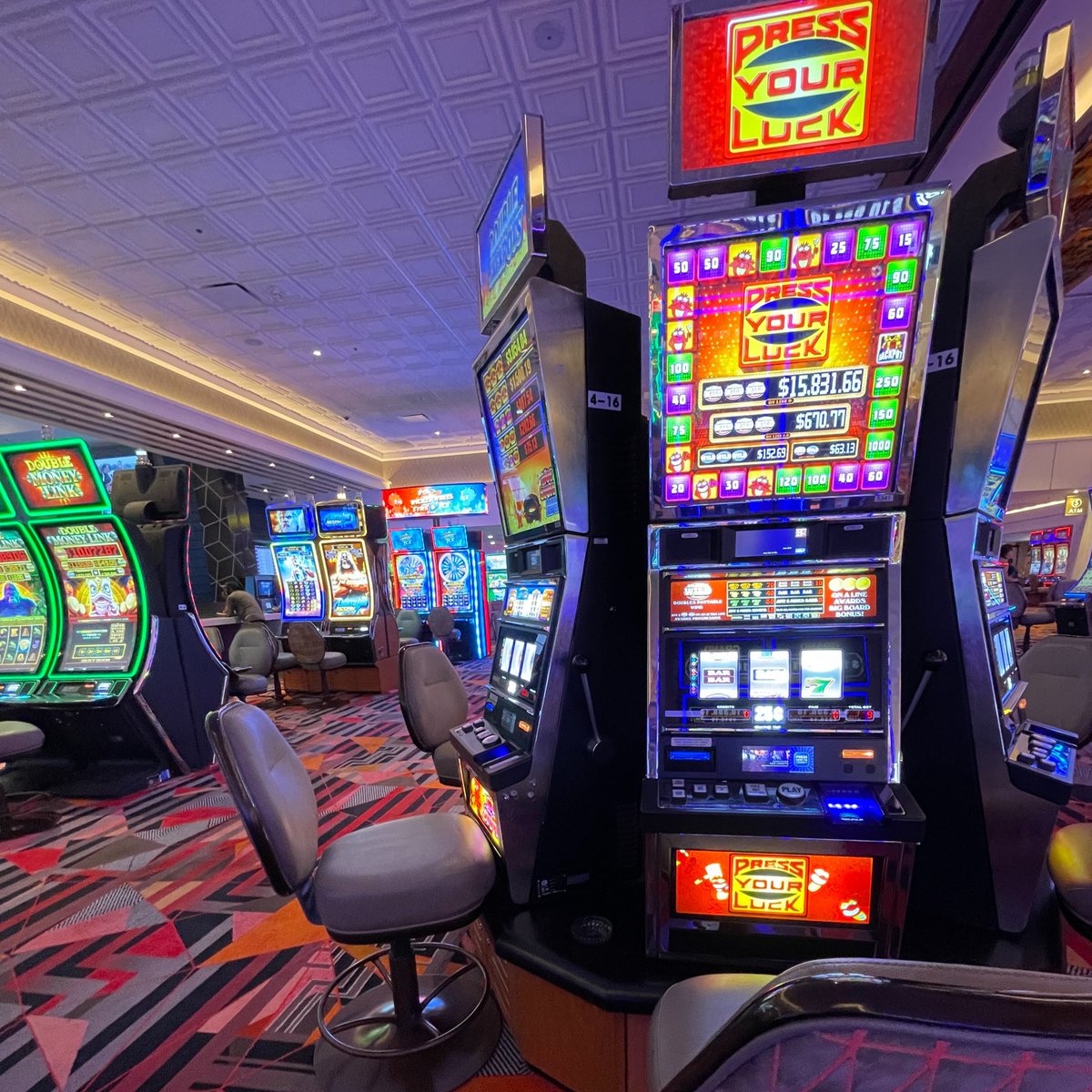 Fremont Hotel & Casino tweet media