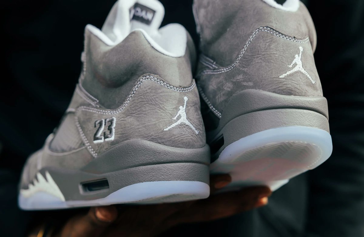 23ISBACK.COM™ tweet media