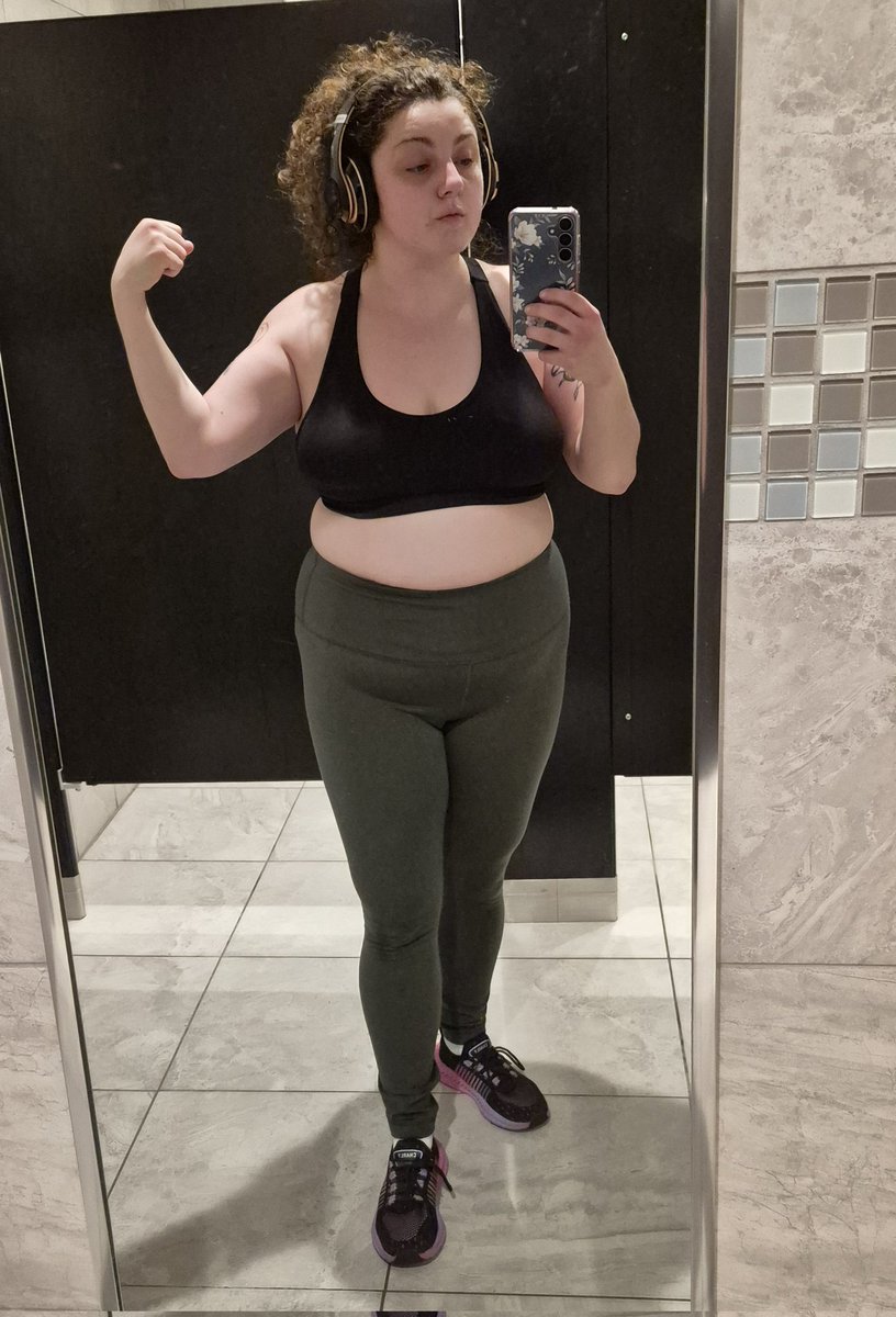 TatianaWrestles's tweet image. February 

Hi, yes, late again, but i was moving. Tried to up weights on everything, as well as add reps to each set. So we're moving, somewhat.

#fitnessjourney #accountabilitycheck #theunwiltingtatiana #wrestling