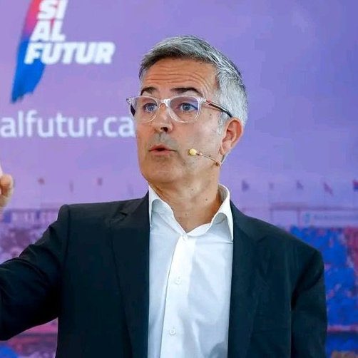 ElPaisaCule's tweet photo. NO SE LES OLVIDE QUE HAY DOS PERSONAJES QUE QUIEREN LA PRESIDENCIA DEL BARÇA Y NO DEJARON QUE EL EQUIPO CONTARA CON TODOS LOS AFICIONADOS.. el atlético estaba cagado con 45mil, se imaginan lo que pudo ser con los 62mil!? 

Y HAY GENTE QUE LES VA A VOTAR… OJITO!! https://t.co/GGpkN8ceJq